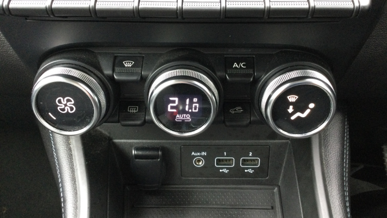 Renault Zoe 100kW i Iconic R135 50kWh 5dr Auto Electric Hatchback